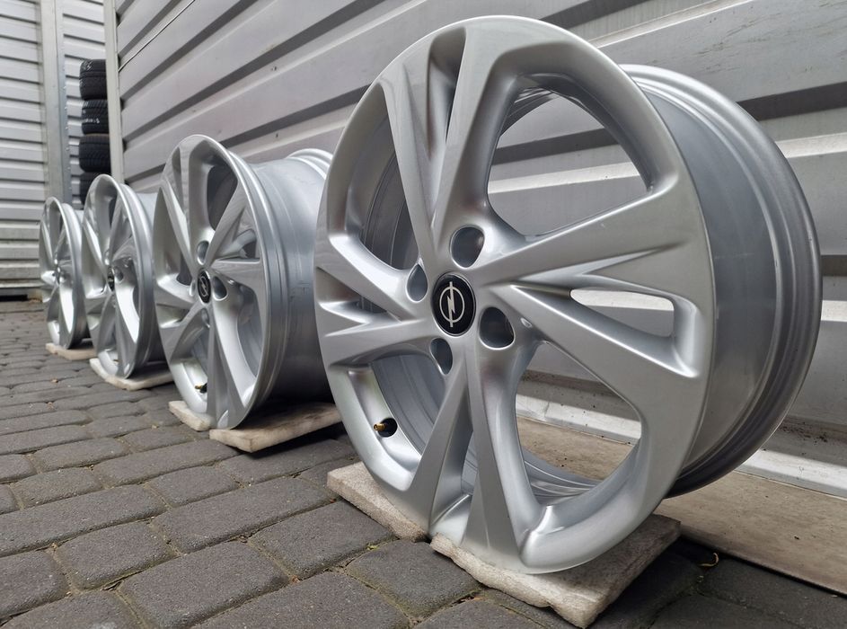 NOWE ORYGINALNE Felgi aluminiowe Opel 17" Corsa Combo