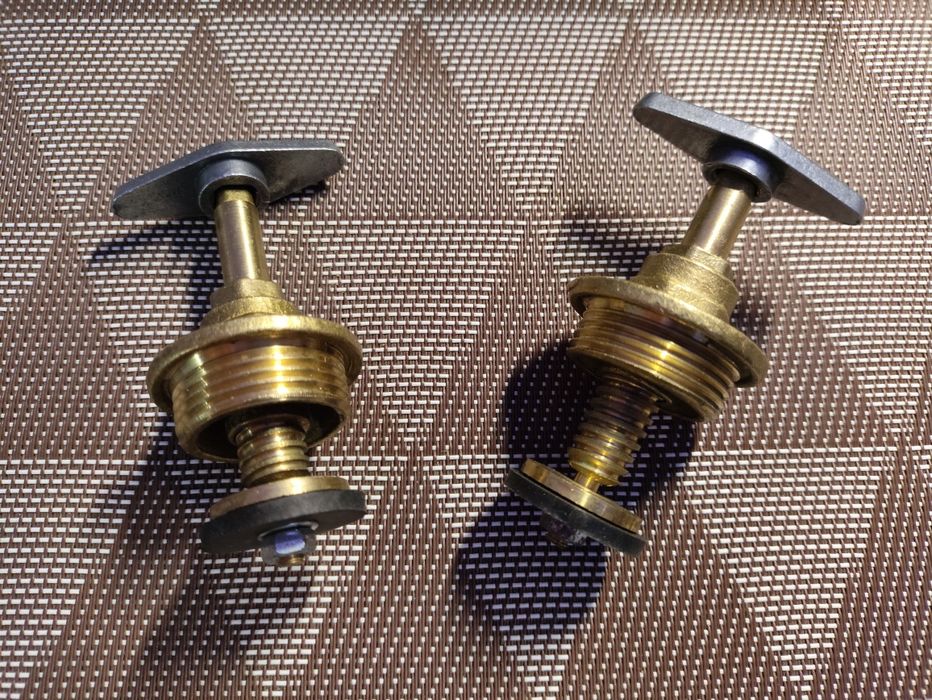 Букса латунная новая для вентиля времён СССР