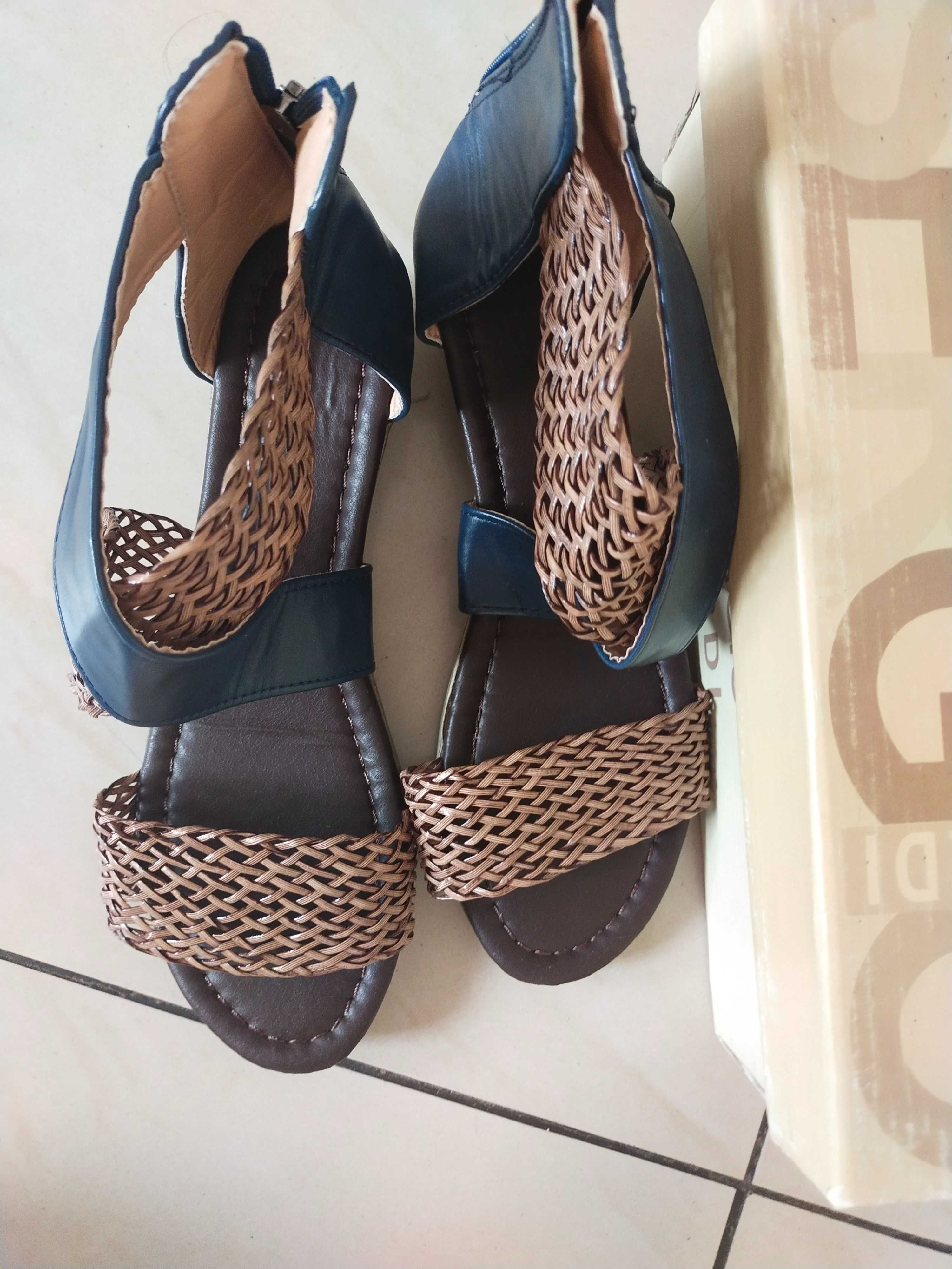 Sprzedam buty nowe skórzane 37
