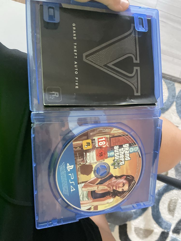 Sprzedam gry na ps4 najlepiej odbiur osobisty gry nie uszkodzone