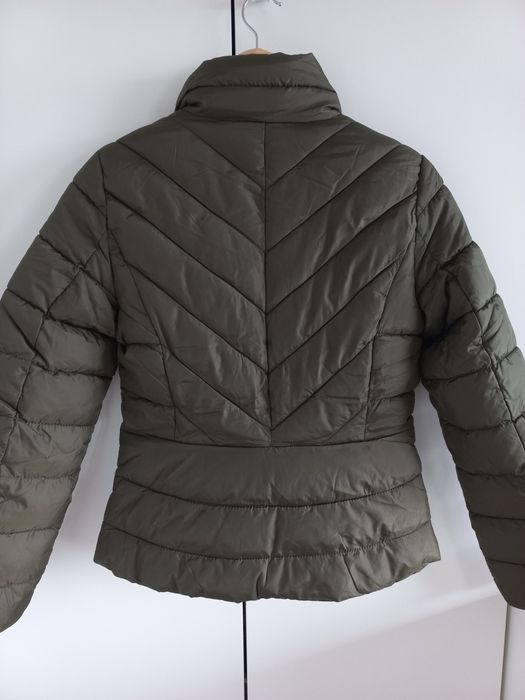 Reserved kurtka pikowana khaki taliowana r.S