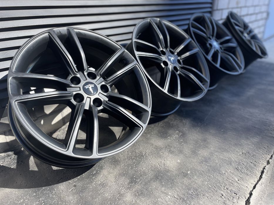 Диски R19 5/120 Tesla Original