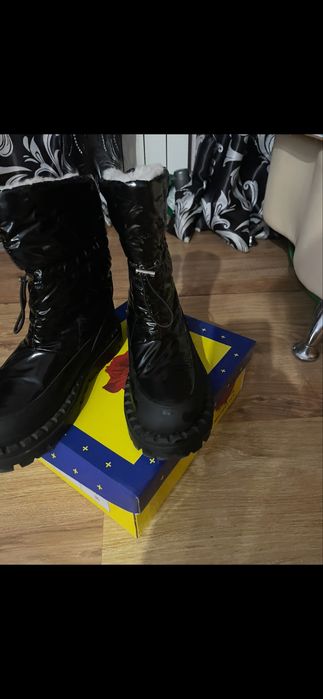 Ботинки женские зимние