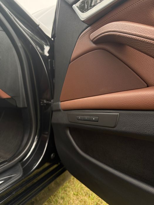 BMW F10 530d • 2010 • 245 KM • Automat • Bogata wersja wyposażenia