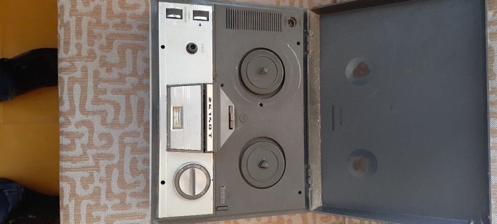 Magnetofon szpulowy unitra zabytek PRL