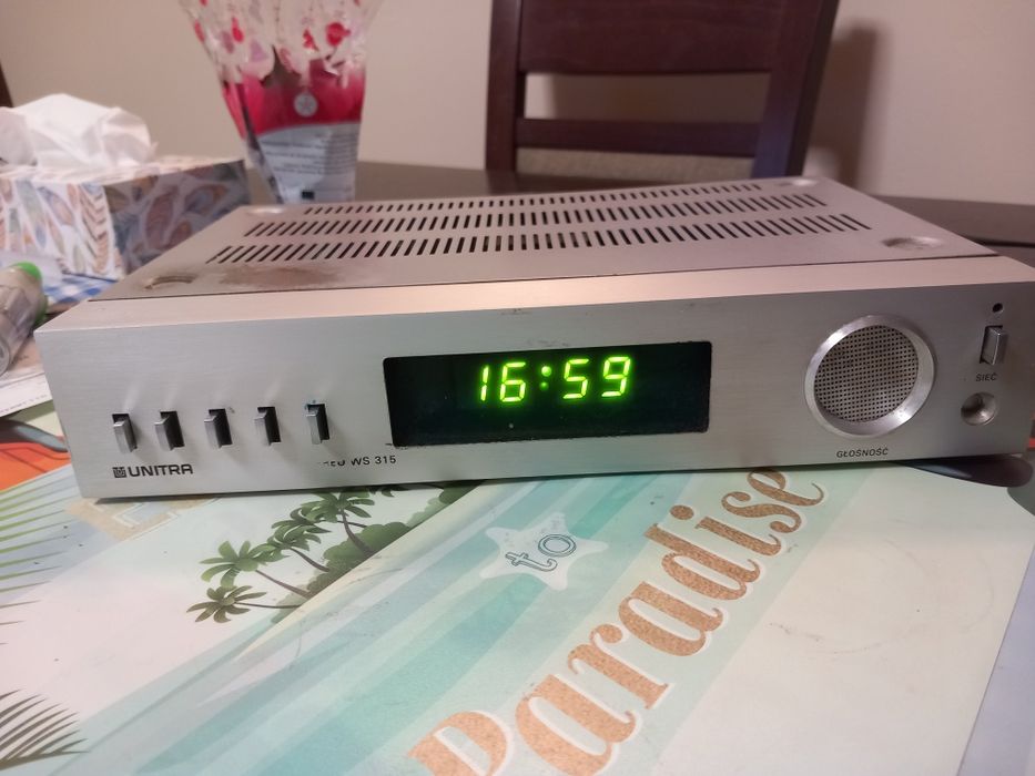 Zegar unitra do małej wieży