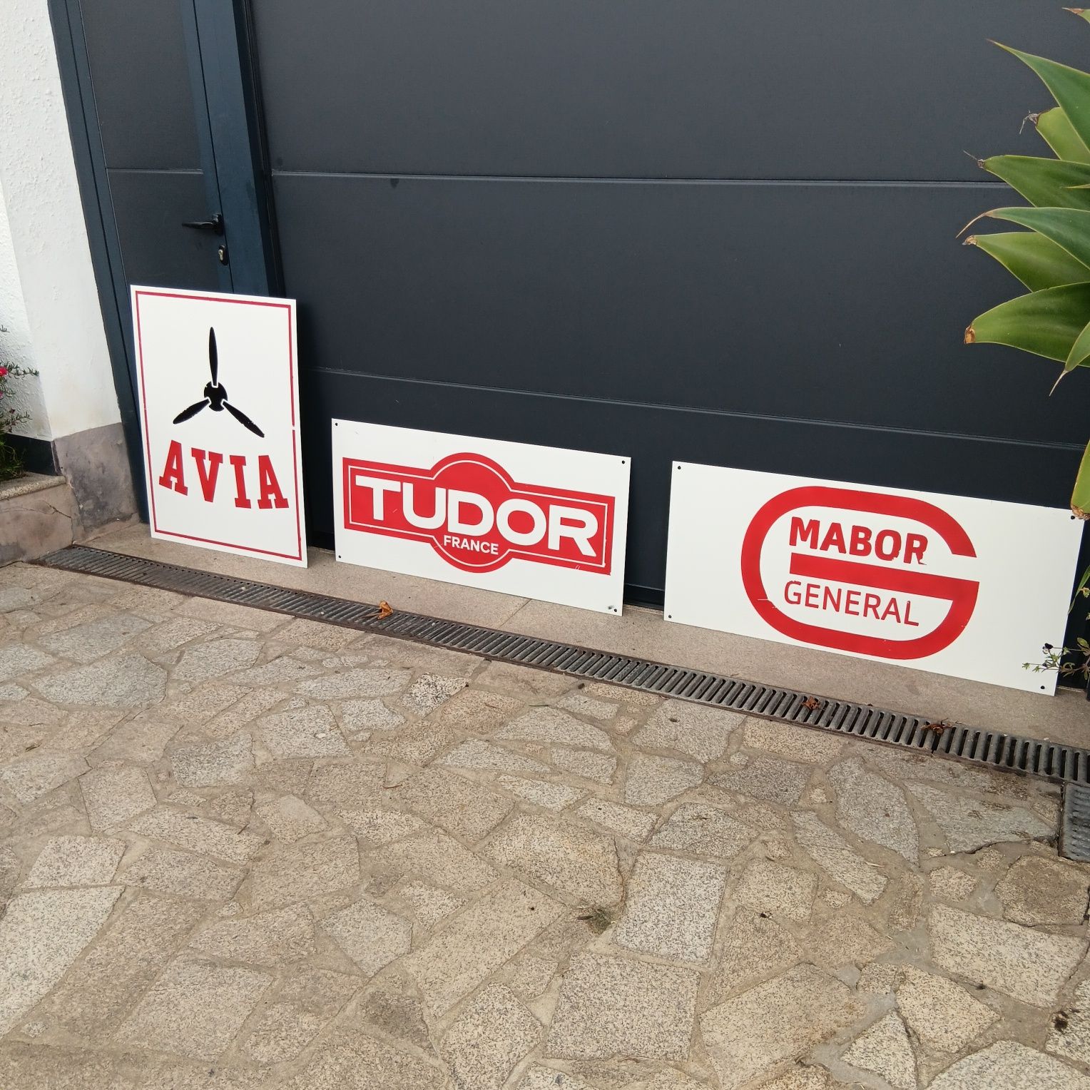 Chapas  reclames, marcas antigas, decoração