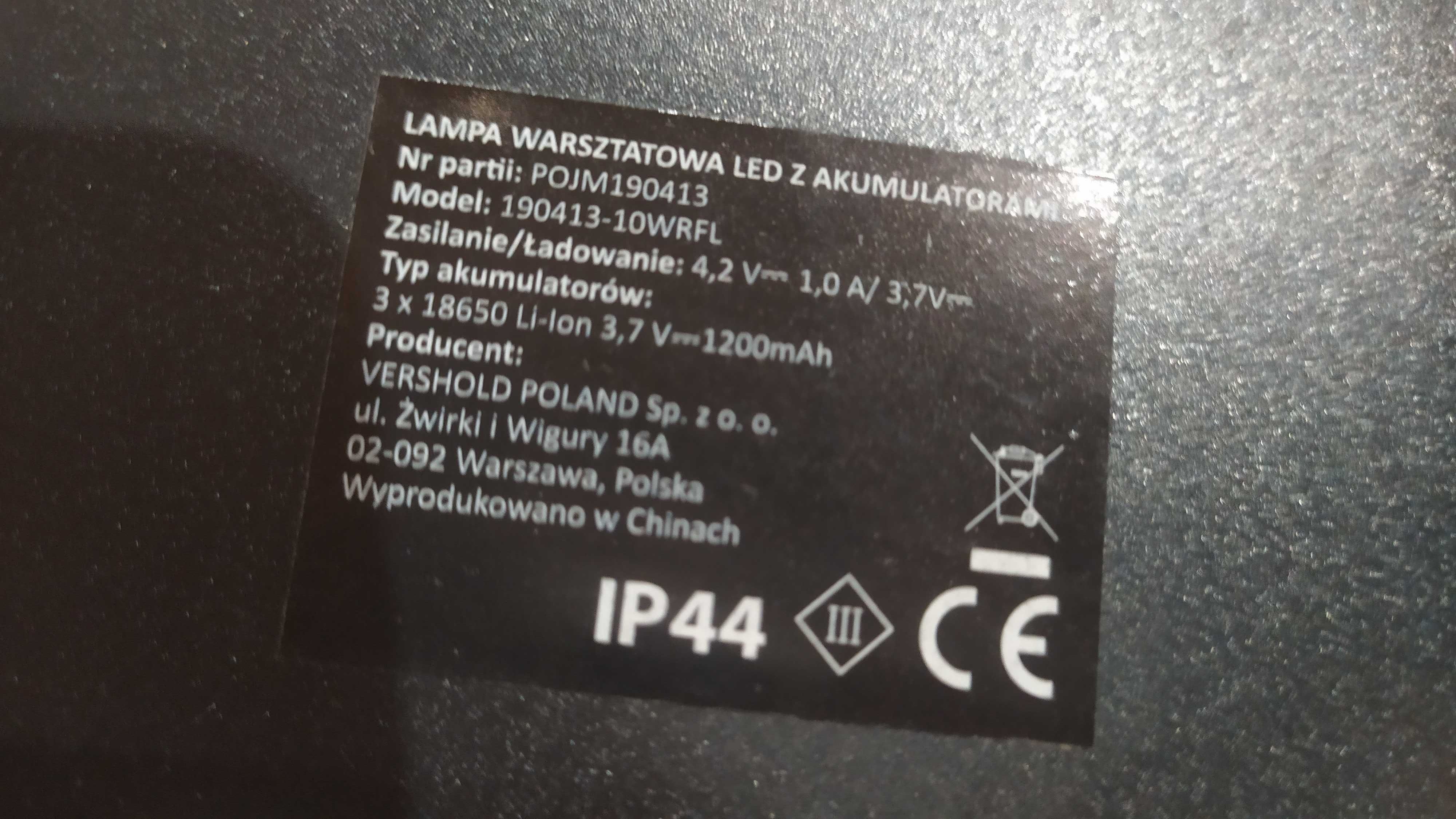 Nowa lampa warsztatowa Led z akumulatorem w kartonie z instrukcją