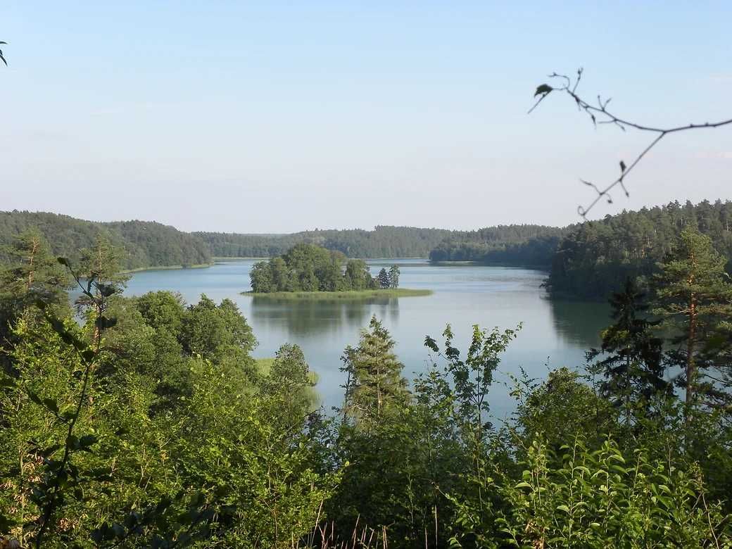 tanie POKOJE z łazięnkami AGROTURYSTYKA Noclegi Hotel lasy jeziora