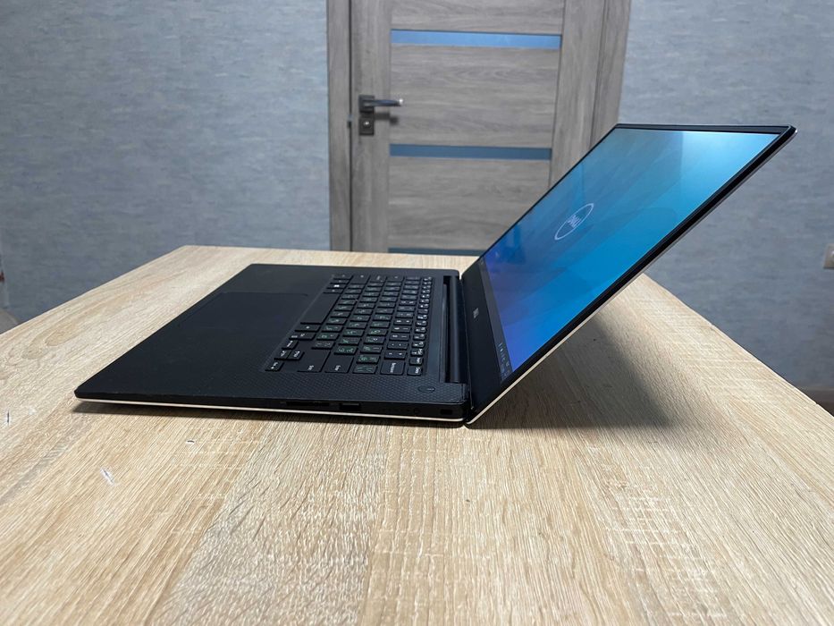 Ігровий Dell Precision 5510, і7-6820HQ,ОЗУ 16,SSD 256GB,NVIDIA-2GB,IPS