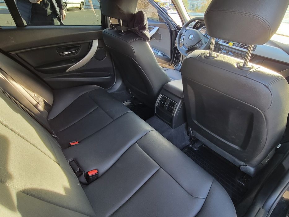 Продаю BMW F30 /2016