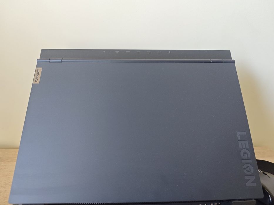 Lenovo Legion 5 15ACH6H estado novo
