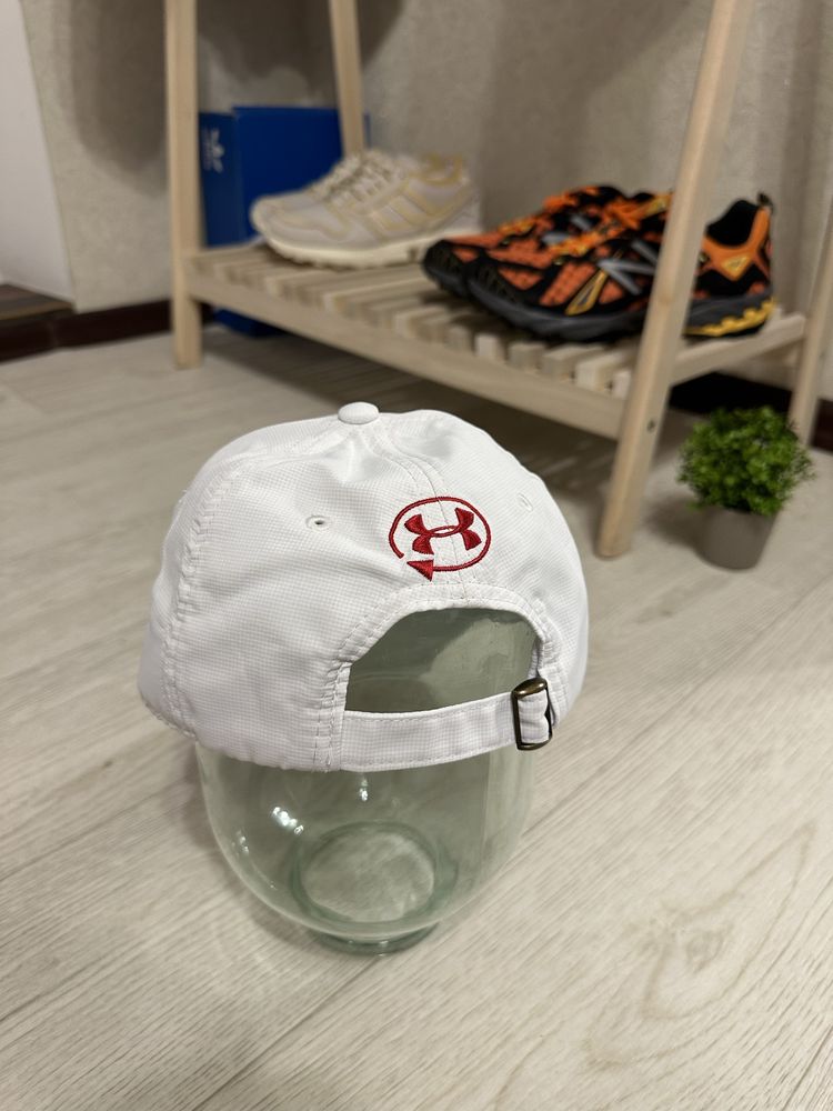 Under Armour Кепка бейсболка белая оригінал оригинал Опт
