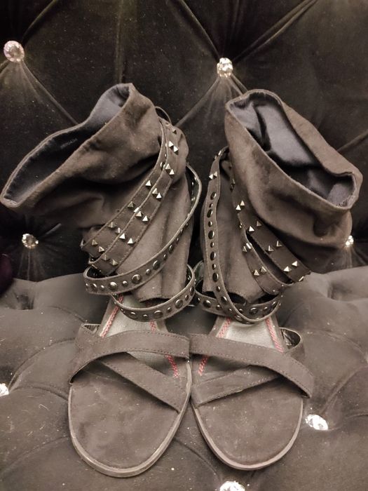 Buty na obcasie Tamaris skórzane rozm.39