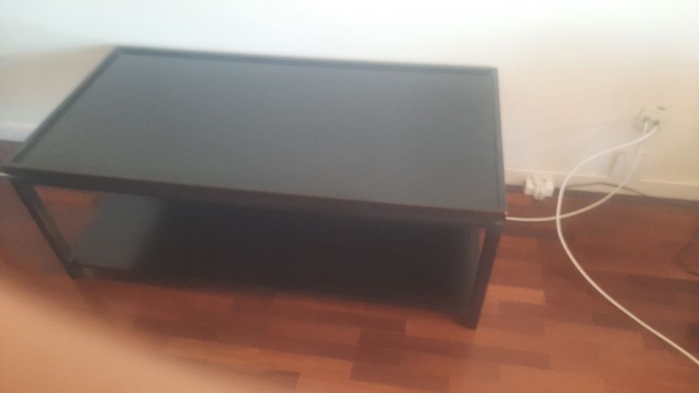 Mesa de sala 65€ e maquina cafe ariete 35€