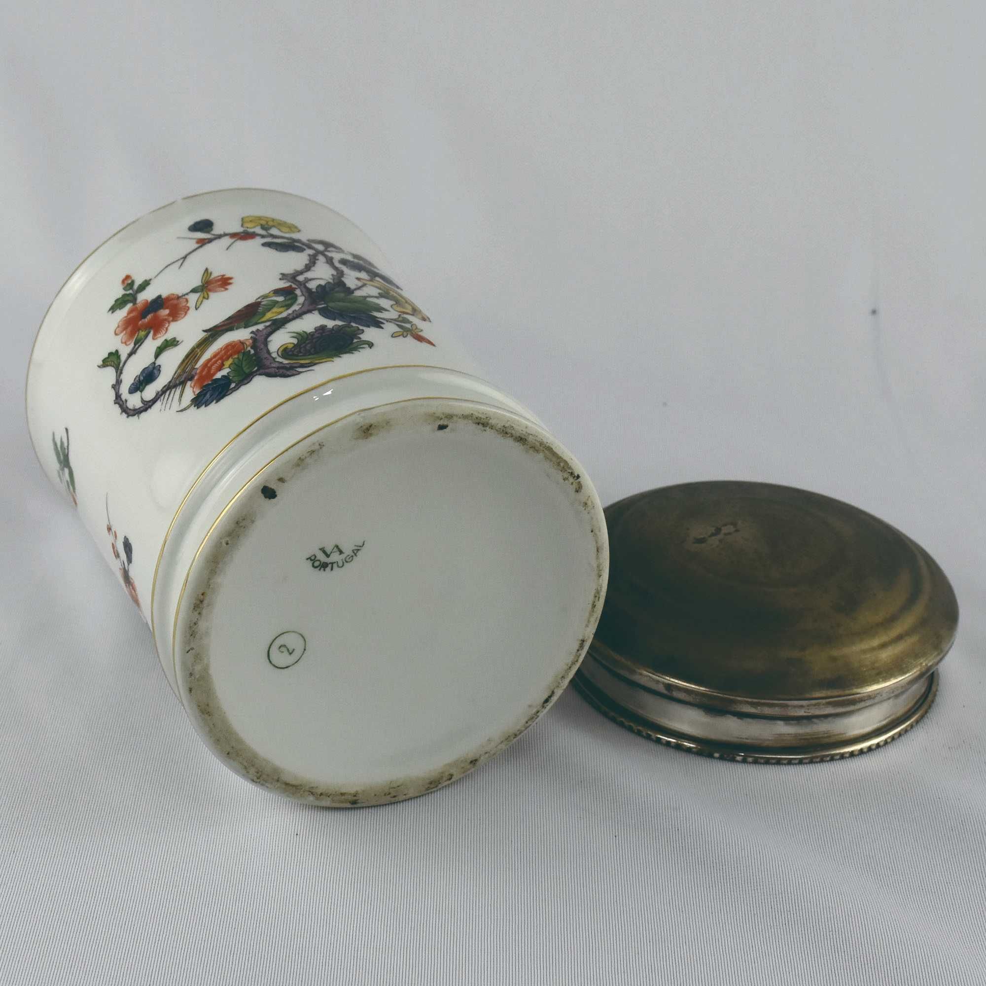 Frasco de farmácia porcelana Vista alegre com tampa em casquinha n2