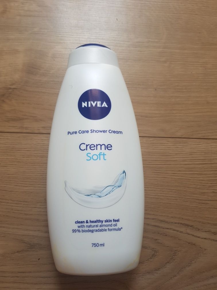 Nowy kremowy żel pod prysznic Nivea Creme Soft 750 ml