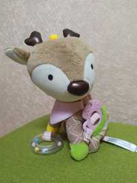 Продам развивающую игрушку с погремушкой и грызуном "Олень" SkipHop