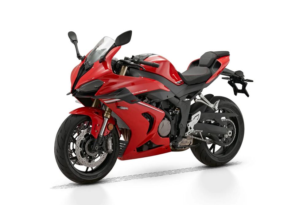 QJMOTOR SRK 800RR QJMotor SRK 800RR Quickshifter ride by wire OSTATNIE wolne SZTUKI