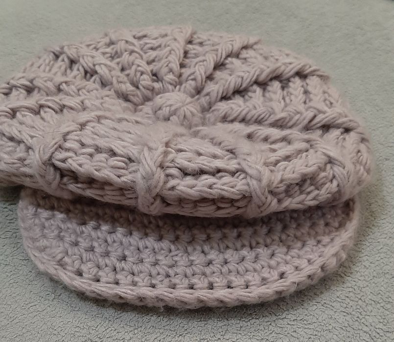 Beret damski, kaszkiet New Yorker