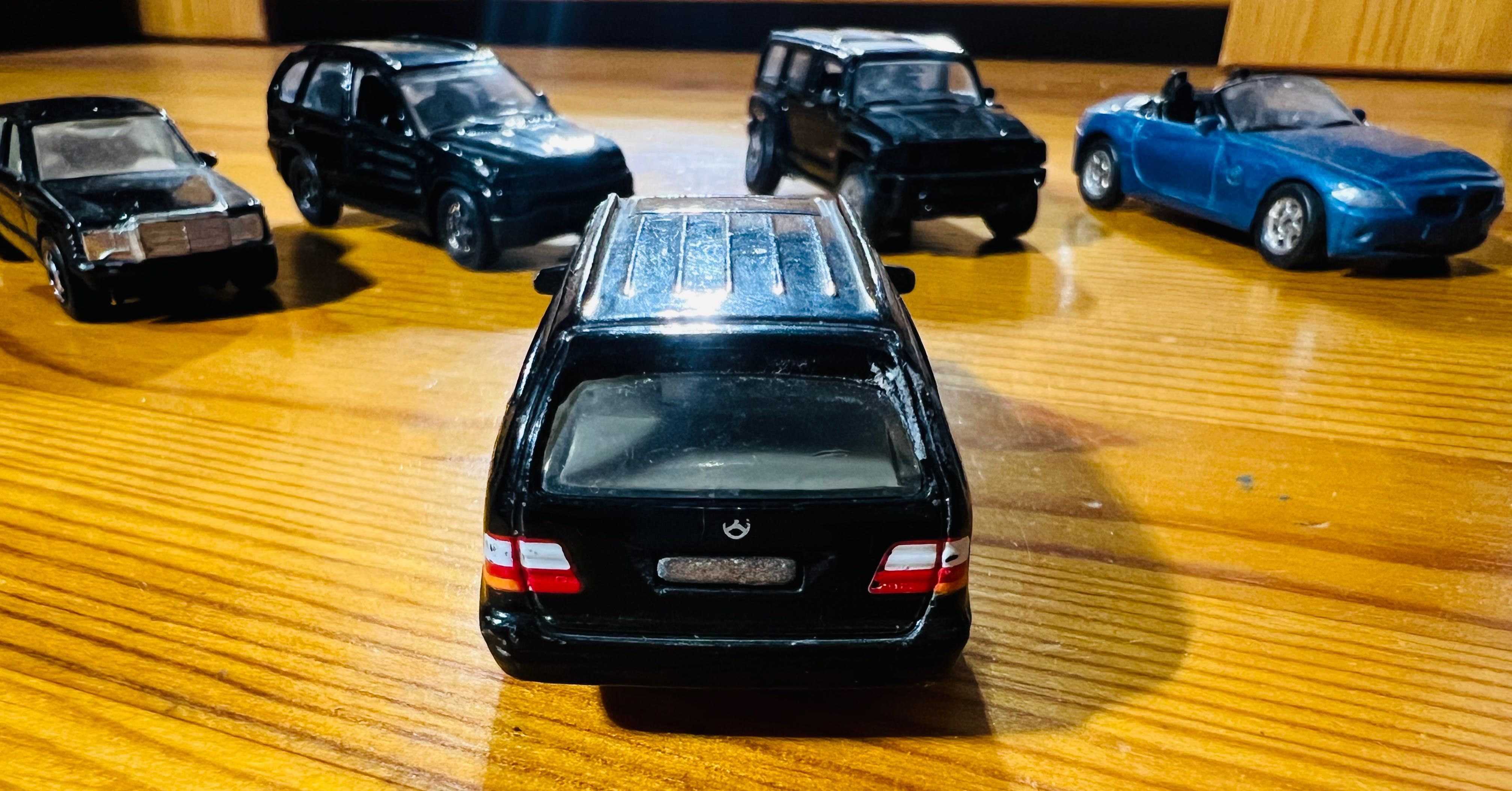 MATCHBOX MERCEDES BENZ W210 E430 E-klasa Wagon Model 1:52 1999r MATTEL