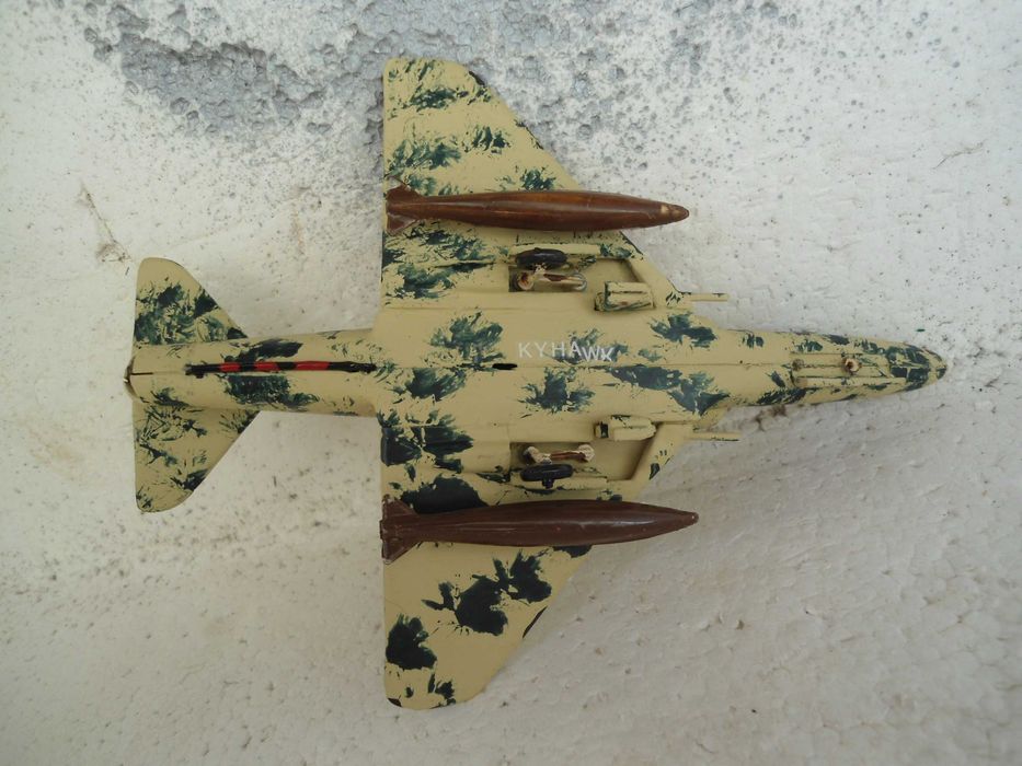 Avião a jato KIT ver fotos e descrição