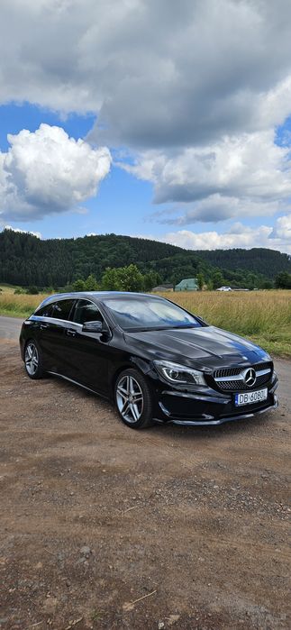 Mercedes-Benz CLA Shooting Brake AMG Line