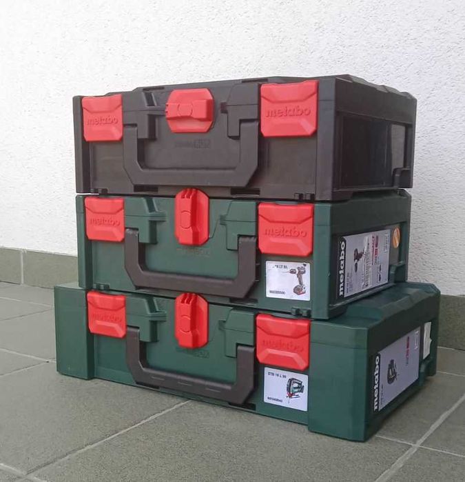 Акумуляторний безщітковий дриль-шуруповерт Metabo BS 18 LT BL