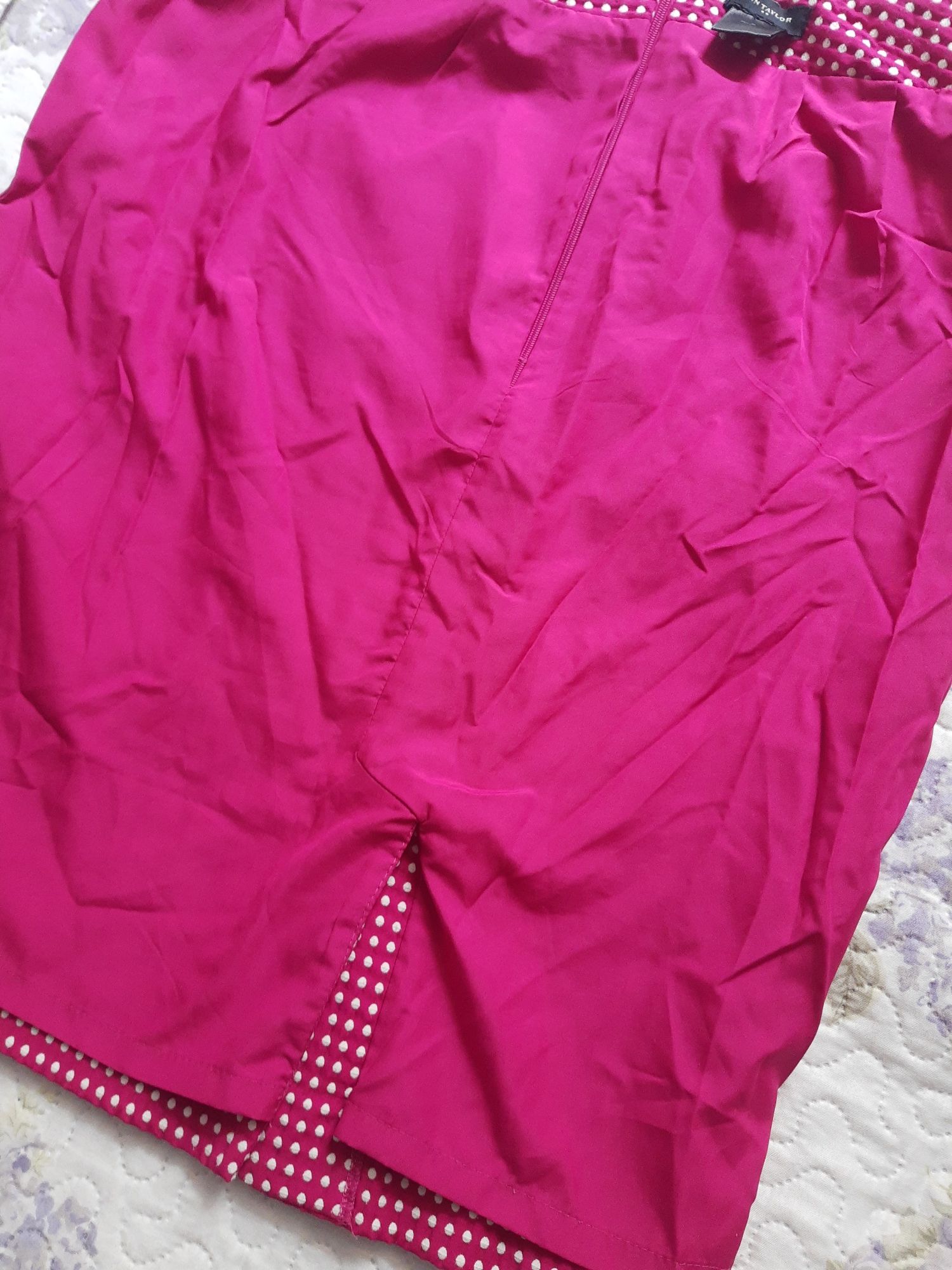 Różowa spódnica ołówkowa, dopasowana, w kropeczki, Ann Taylor, rozmiar