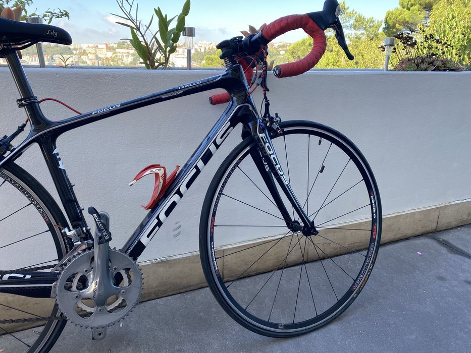Bicicleta estrada Focus Izalco Carbono S