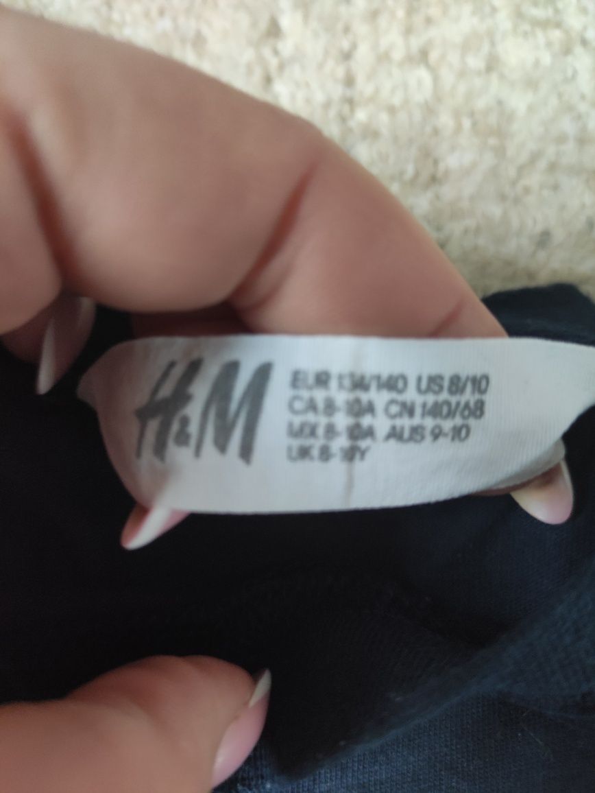 Koszulka z długim rękawem dla chłopca firmy H&M,rozmiar 134-140