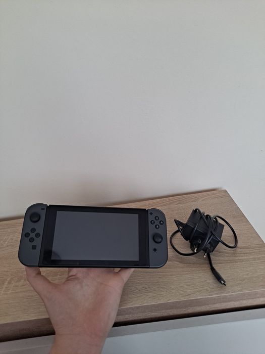 Konsola Nintendo Switch v2 +Ładowarka