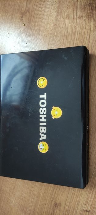 Toshiba Satelite U305-S5077 запчастини