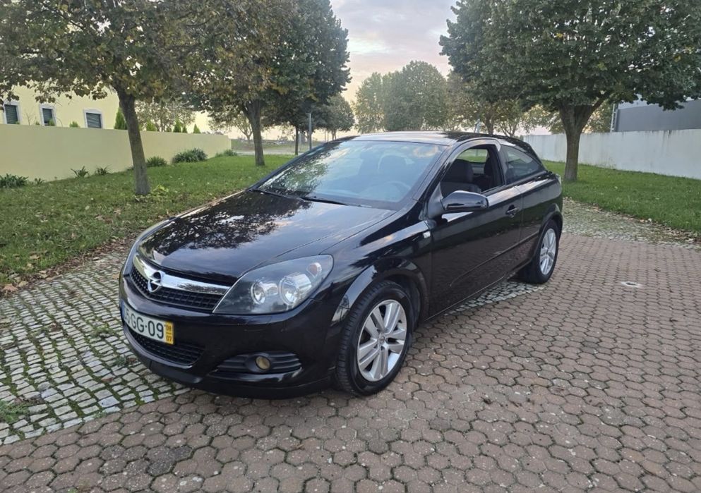 Opel astra gtc 2008
