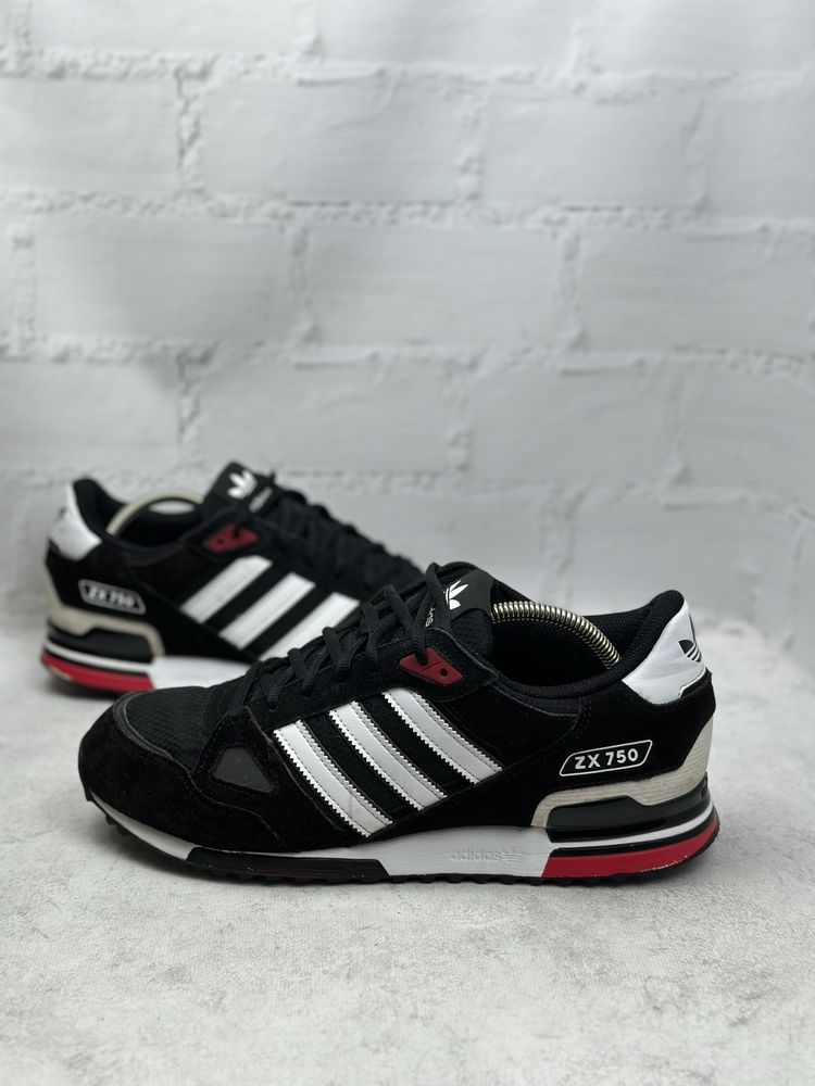 Чоловічі кросівки Adidas Zx750 46p