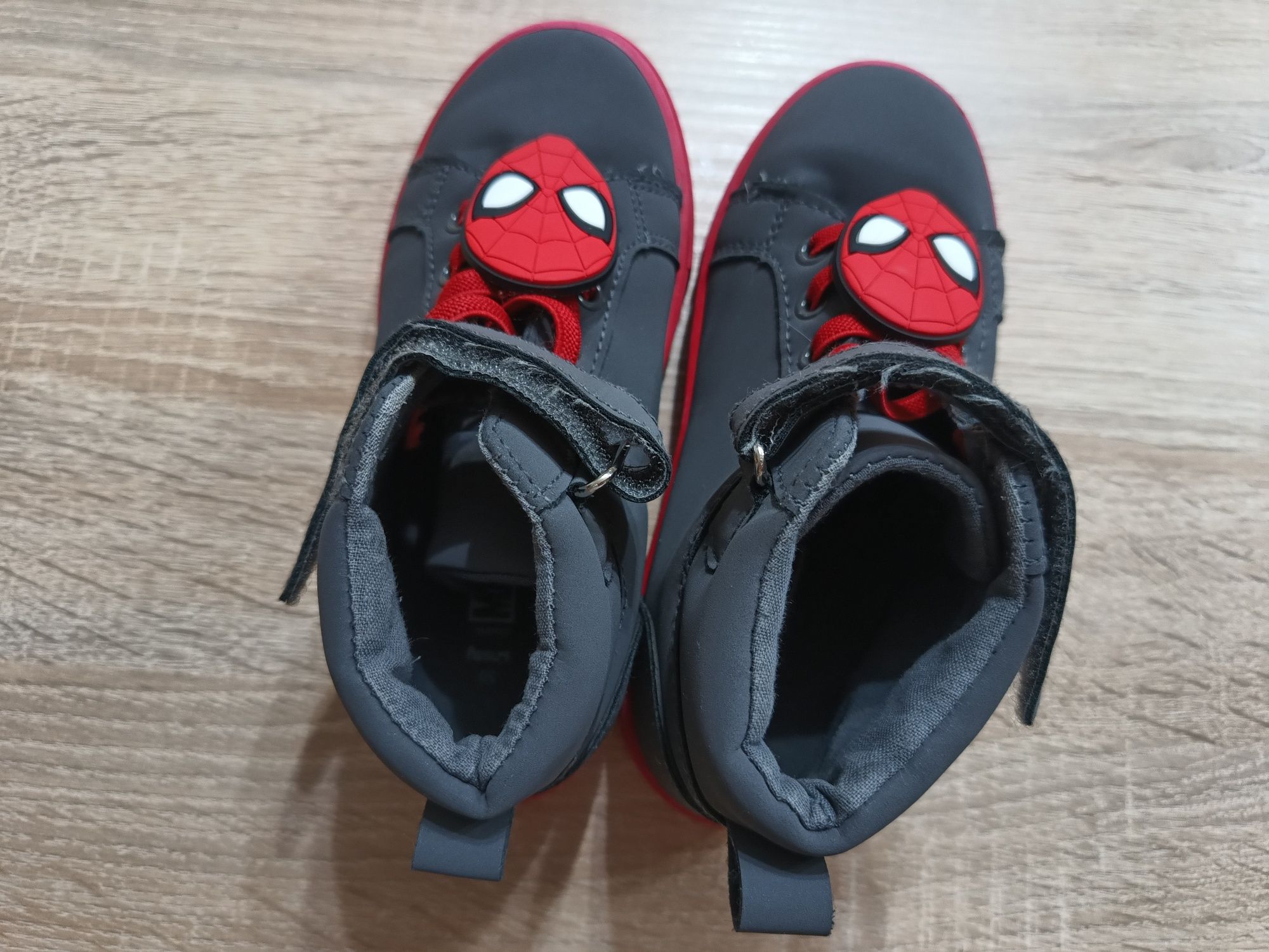 Buty chłopięce Spiderman r.30