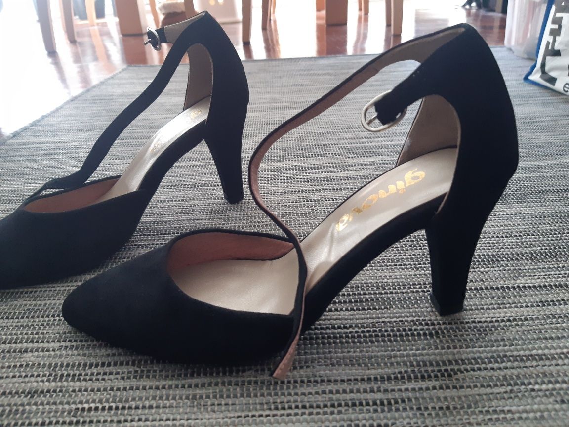 Sapatos novos 37