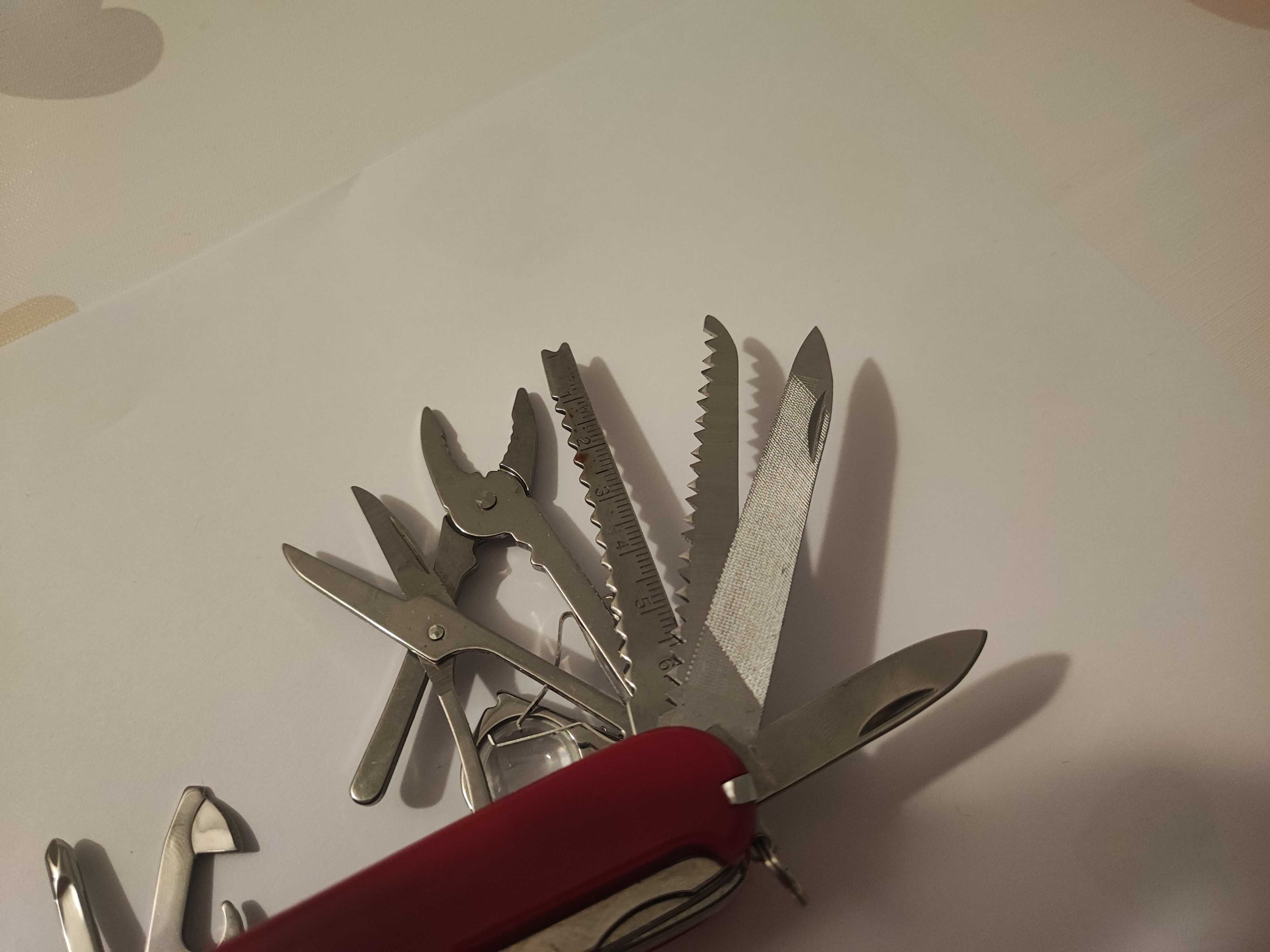 Scyzoryk Multitool