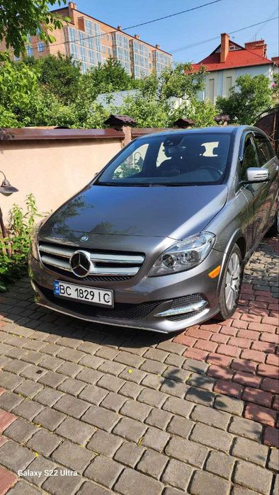 продам автомобіль MB 250e (електро)