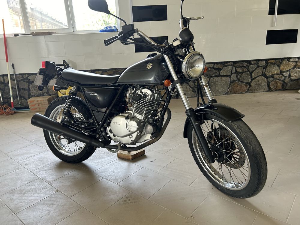 Suzuki 250 куб. Продам,переоформляю на Вас.