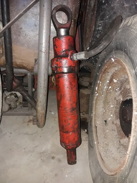 duży siłownik hydraulicznu dwustronnego działania okazja