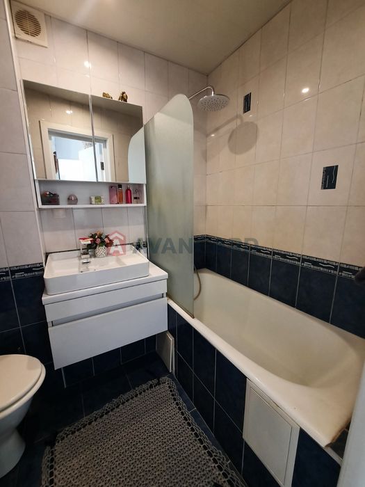 1к вул. Вишгородська Оболонь, озеро Міністерське, Епіцентр