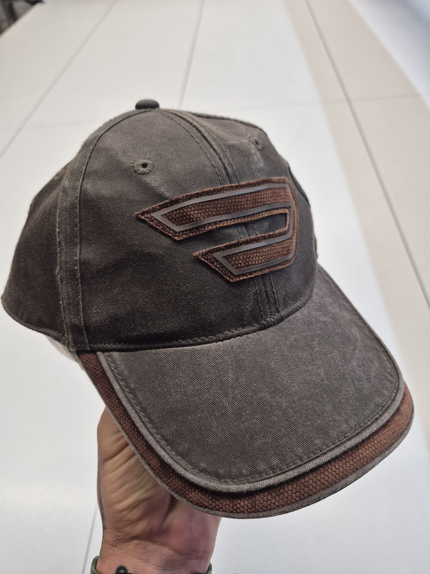 Czapka z daszkiem Diesel vintage retro