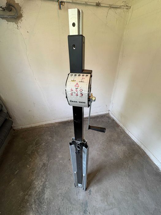Basic 2800 statywy korbowe do rampy oświetleniowej 80kg