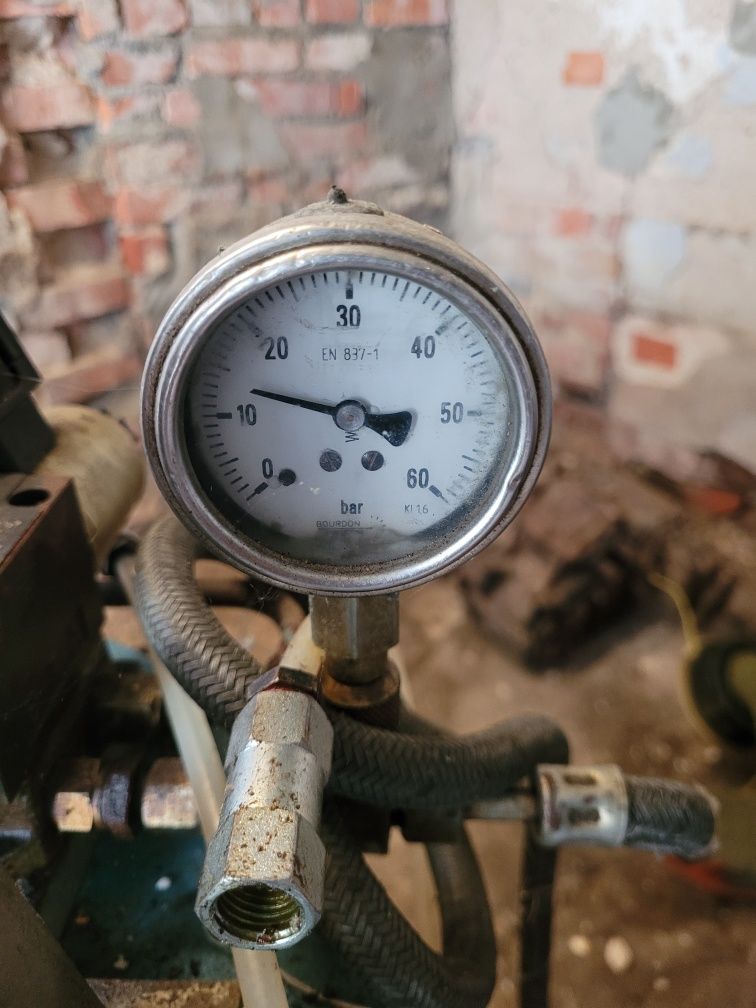 Smarownica na wózku SKF
