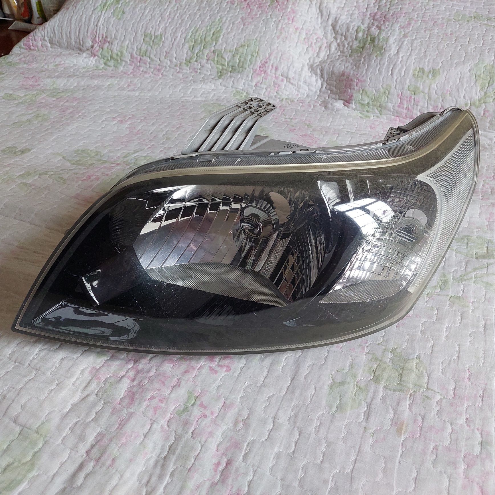 Ótica / farol esquerdo CHEVROLET AVEO Hatchback (T250, T255) 1.2
OEM: