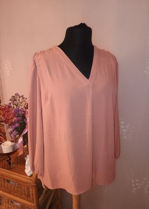 Elegancka bluzka, R 50/52/54, RABAT, szczegóły w opisie.