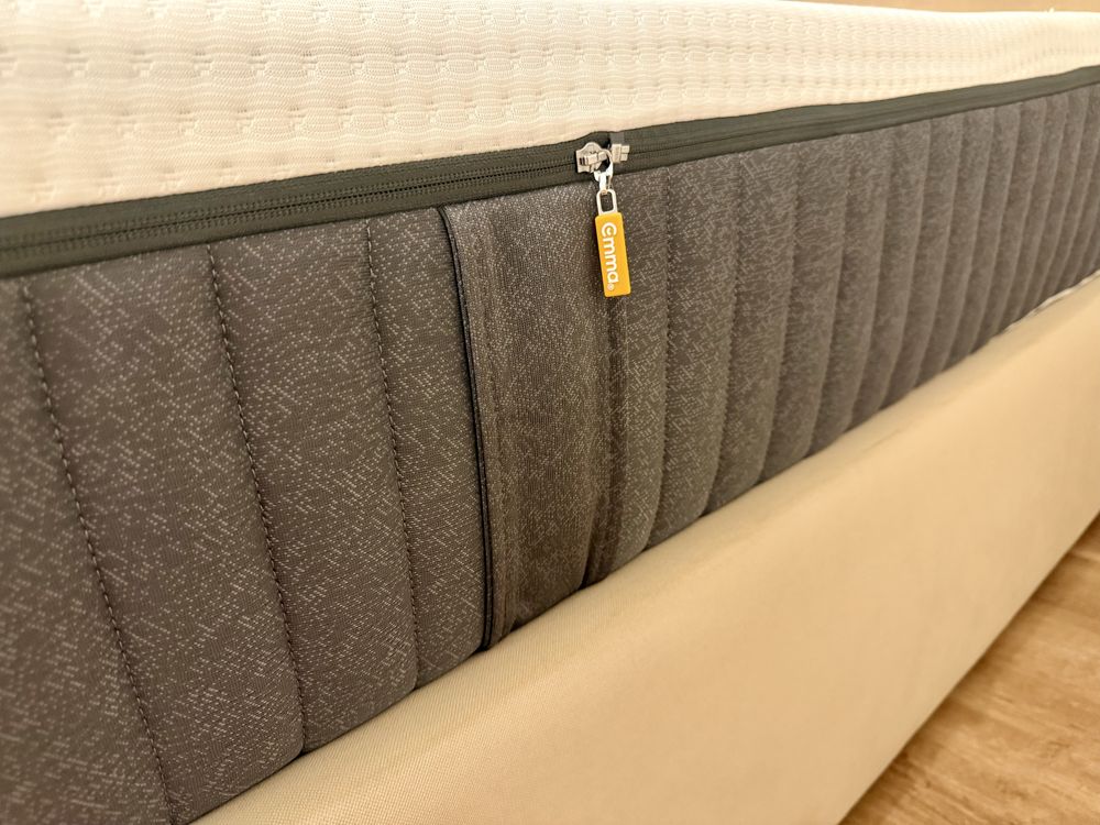 Colchão Emma Hybrid 140x200