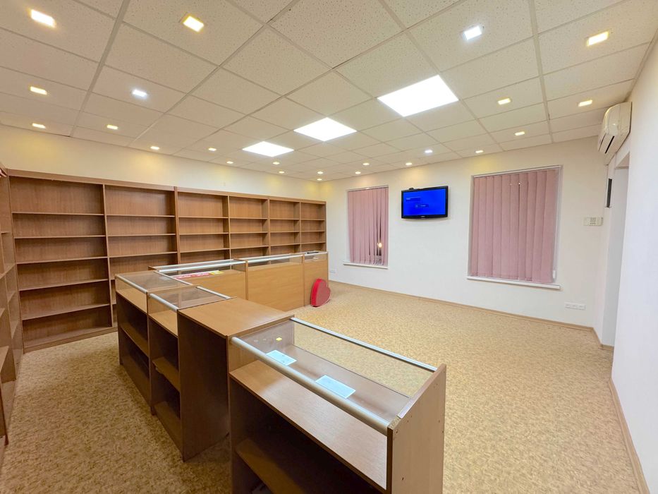 Аренда на Дерибасовской,16/ Офис Салон Магазин 35м²/ Двор «Лотос Мира»