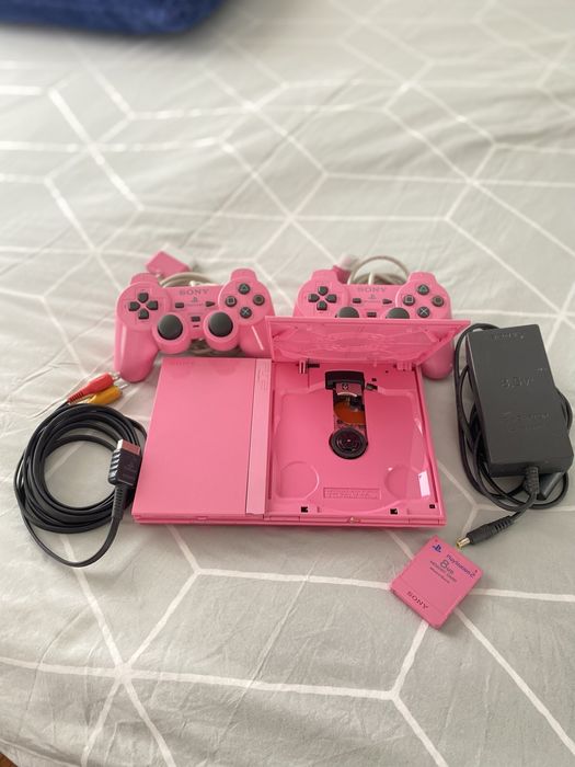 Playstation 2 Pink Limited Edition
